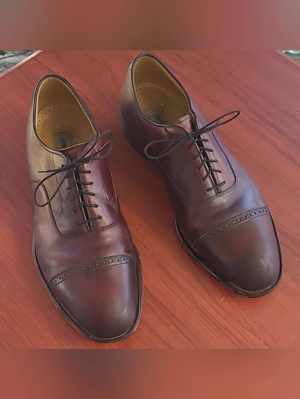 J & M Johnston & Murphy Mens size 10 Brown leather oxford dress shoes